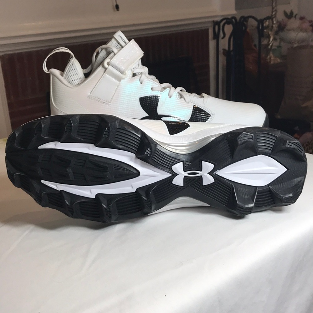 Under Armour white & black cleats SZ 14.5E. NWT - Picture 4 of 8